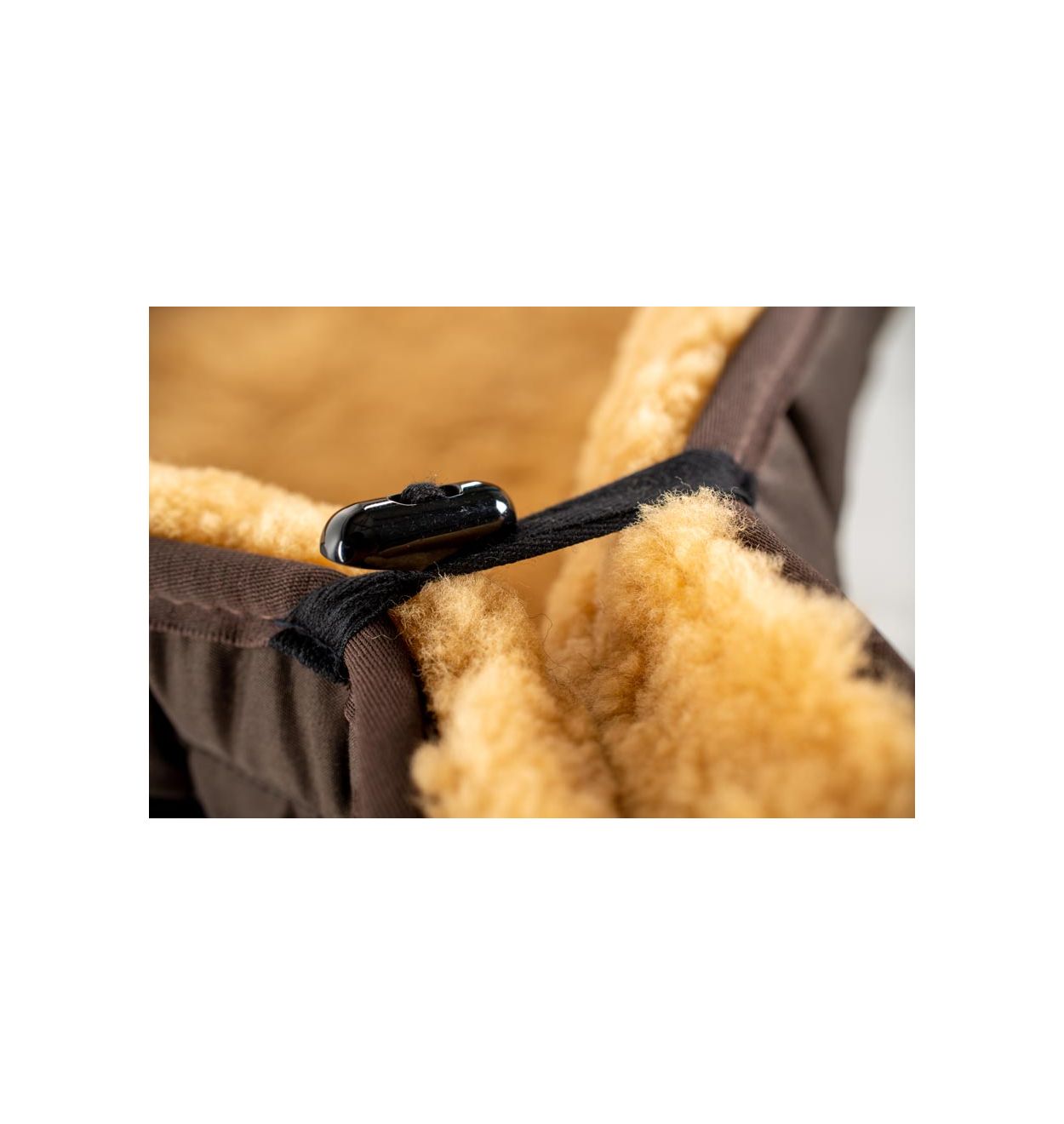 MATTES Lammfell Hundebett Snoopy